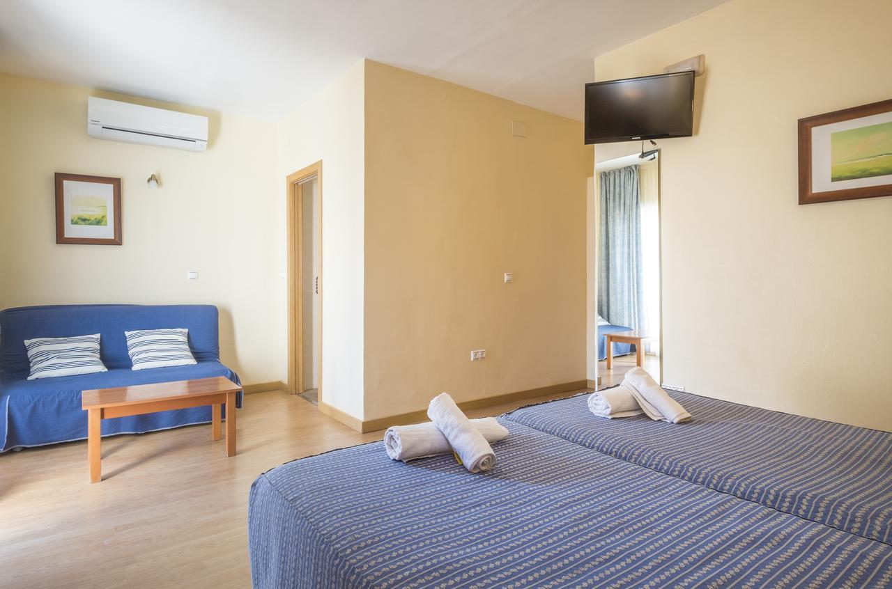 Hotel Bonaire L' Escala Extérieur photo